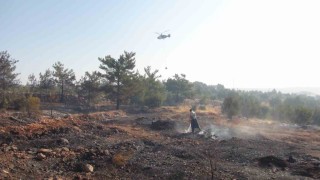 Mersindeki orman yangınına 3 helikopter ve arazözlerle müdahale ediliyor