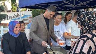 MHP Aliağa İlçe Teşkilatından aşure hayrı