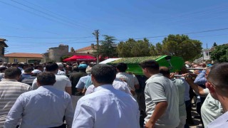 Milletvekili Güneşin annesi son yolculuğuna uğurlandı