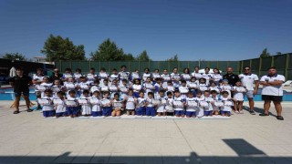 Minik kulaçlar ikinci dönemi tamamladı