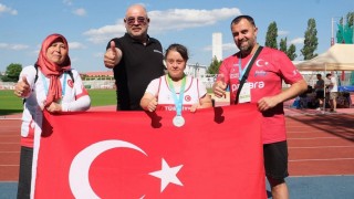 Münevvere Yılmazdan Avrupada madalya yağmuru