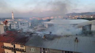 Muşta çatı yangını paniğe neden oldu