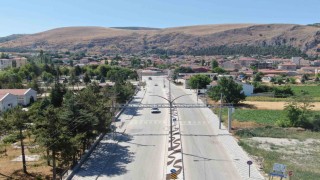 Mustafa Kemal Caddesinde kaldırım çalışmaları tamamlandı