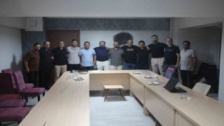 Nazillisporda yeni yönetim taraftarlarla bir araya geldi