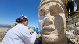 Nemrut Dağındaki heykellere nano kireç enjekte edildi