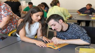 OBAMda özel bireyler sanat ve müzikle buluştu