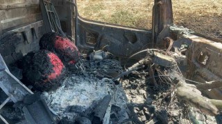 Orman yangınından geriye alevlerin erittiği karpuzlar ve simsiyah baret kaldı