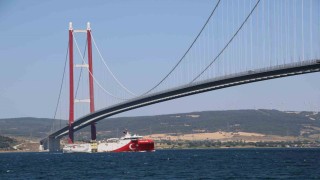 Oruç Reis Sismik Araştırma Gemisi, 1915 Çanakkale Köprüsü altından geçti