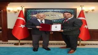 Osman Başeğmezden Vali Ayyıldıza veda ziyareti