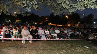 Osmangazide çocuklar açık hava sinemasında buluştu