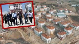 Osmaniye Valisi Yılmaz, Cevdetiye’deki Deprem Konutlarını Yerinde İnceledi