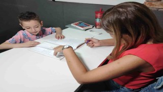 Otizm teşhisi konulan Doğukan, şimdi üstün zekâlı