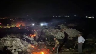 Otluk alanda çıkan yangın saman balyalarına sıçradı