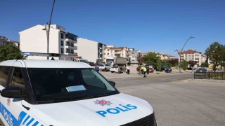 Otomobil yayaya çarptı: 1 yaralı