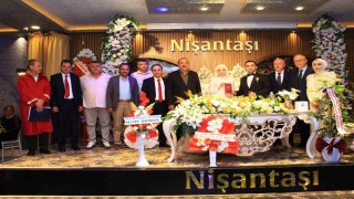 Özgün ailesinin mutlu günü