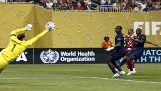 Paris Saint-Germain yarı finalde