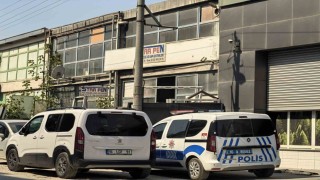 Pencereyi beğenmeyen müşteri iş yerini kurşunladı