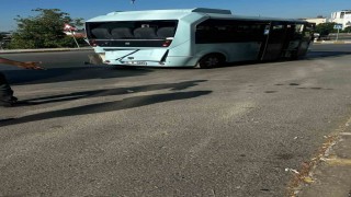 Pendikte 2 minibüsün çarpıştığı kazada 8 kişi yaralandı