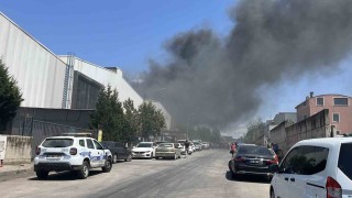 Plastik varil fabrikasında korkutan yangın