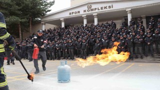 Polis adaylarına yangın eğitimi