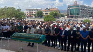 Pülümür Çayında hayatını kaybeden genç Erzincanda son yolculuğuna uğurlandı