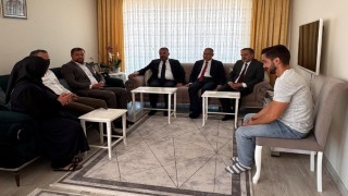 Pursaklar Belediye Başkanı Çetin, 15 Temmuz şehitlerinin ailelerini ve gazileri ziyaret etti