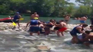 Rafting merkezinde can yeleği giyme tartışması kürekli kavgaya dönüştü