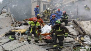 Rusyanın vurduğu Kievde can kaybı 11e, yaralı sayısı 93e yükseldi