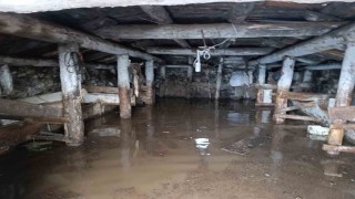 Sağanak sele neden olunca evleri su bastı, tarım arazileri zarar gördü