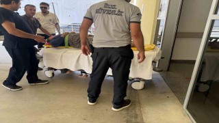 Sağlık ekipleri, evinin önünde düşen kadın için 4 buçuk saat yolculuk yaptı