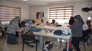 Şahinbeyde kadınlar hem üretiyor hem kazanıyor