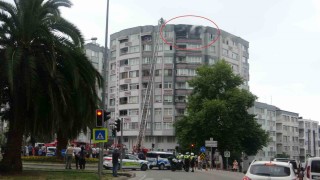 Samsunda binanın 9. katında çıkan yangında 2 kişi dumandan etkilendi