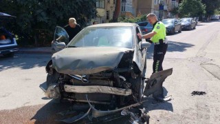 Samsunda iki otomobil çarpıştı: 1 yaralı