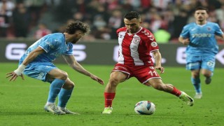 Samsunsporda Emre Kılınçın sözleşmesi uzatıldı