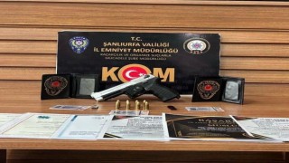 Şanlıurfada kendilerini MİT mensubu ve komiser olarak tanıtan 2 dolandırıcı tutuklandı