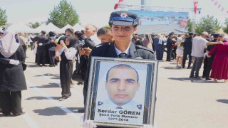 Şehit babasının izinden gitti, o da bugün mezun oldu