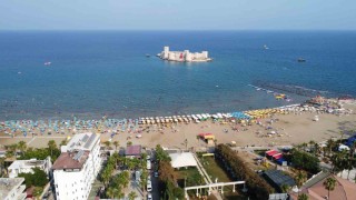 Sıcak ve nem arttı, sahillerde yoğunluk başladı