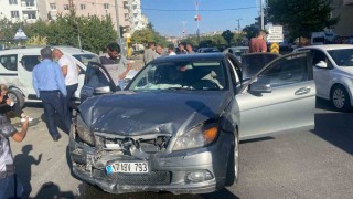 Siirtte iki araç çarpıştı: 1 yaralı
