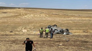 Siirtte kontrolden çıkan otomobil tarlaya yuvarlandı: 1 yaralı