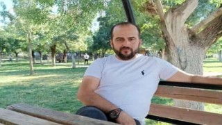 Siirtte otomobilin çarptığı motosikletli ağır yaralandı