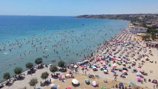 Silivri Kumluk Plajında Afrika sıcakları ve günübirlikçi yoğunluğu