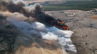 Silivride katı atık tesisindeki yangın havadan görüntülendi