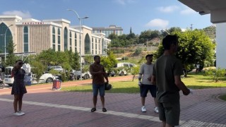 Sınavı dakikalarla kaçırdılar, tabelayı göremedikleri söylenince içeri alındılar