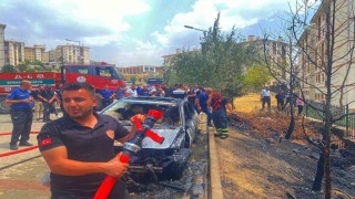 Şırnakta park halindeki araç alev topuna döndü, facianın eşiğinden dönüldü