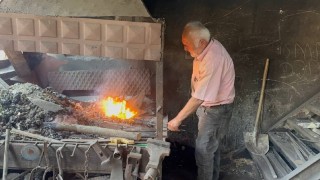 Son kuşak demirciler 50 yıldır demire şekil veriyor