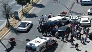 Sultangazide hatalı U dönüşü yapan şahıs kazaya neden oldu: 2 yaralı