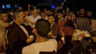 Susuz kalan 3 köyün sakinleri yol kapattı