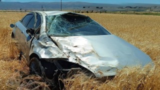 Takla atan otomobilde 4 kişi yaralandı