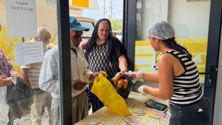 Tarsus Belediyesinden halk ekmek büfeleriyle hem gıda desteği hem kadın istihdamı