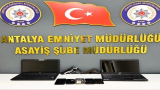 Terfi etme vaadiyle 3,4 milyonluk dolandırıcılıkta 2 tutuklama